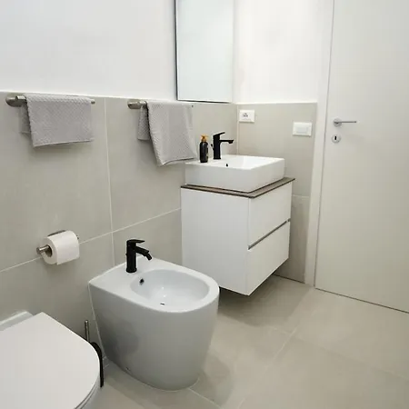 Design & Comfort - Center