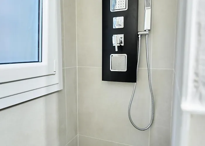 Design & Comfort - Center Apartman Ravenna